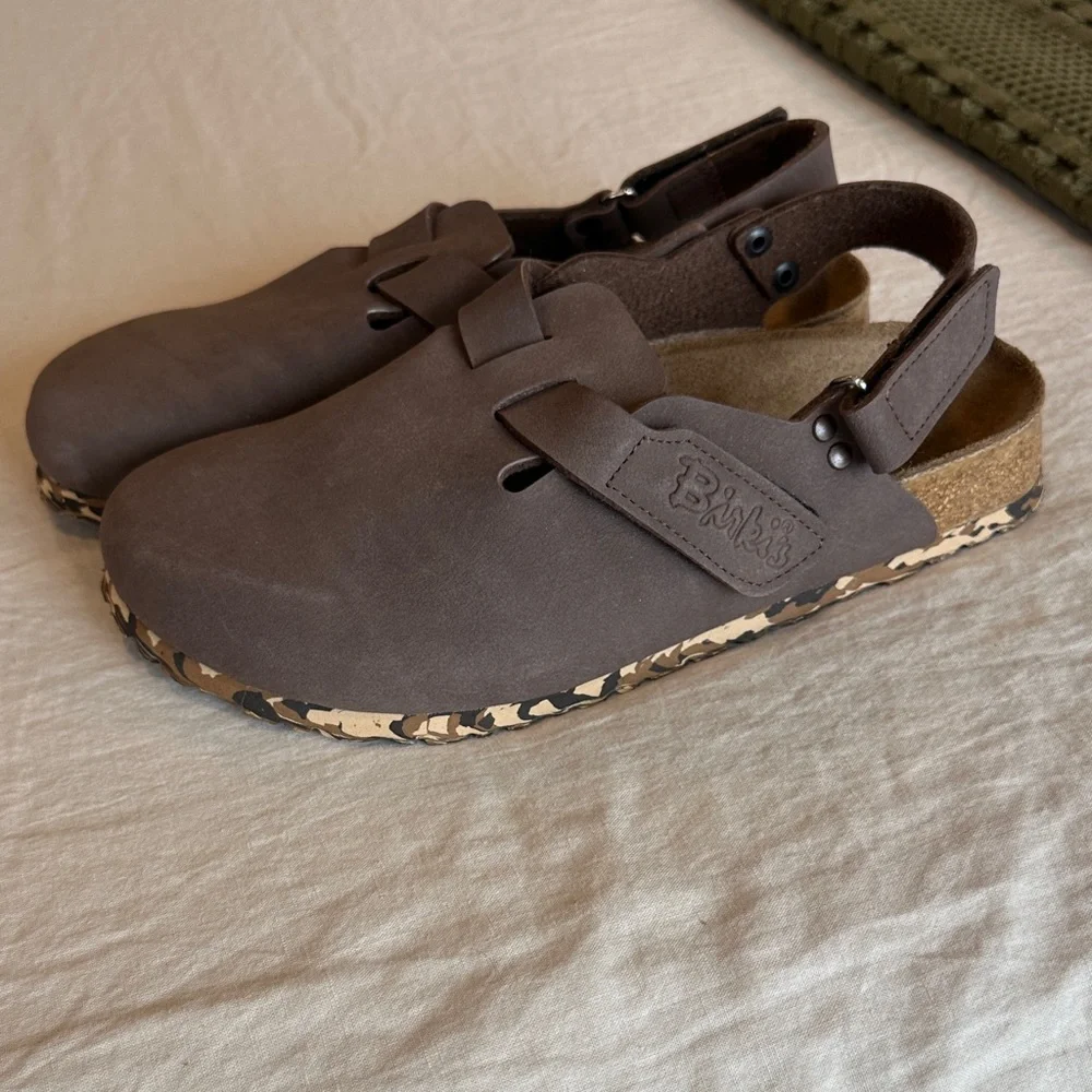 Women's Brown Slip-On Slippers - Picture 4 of 8